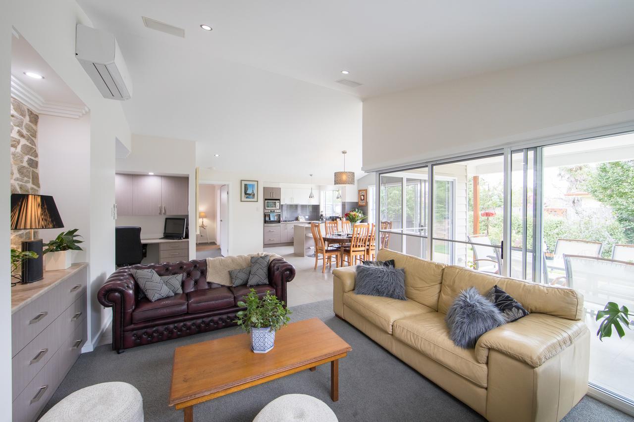 Armidale Cottage - House 2 ภายนอก รูปภาพ